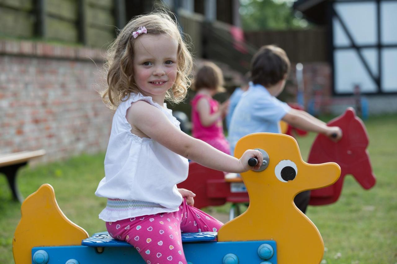 Magra Holiday Club Debina  Eksteriør bilde